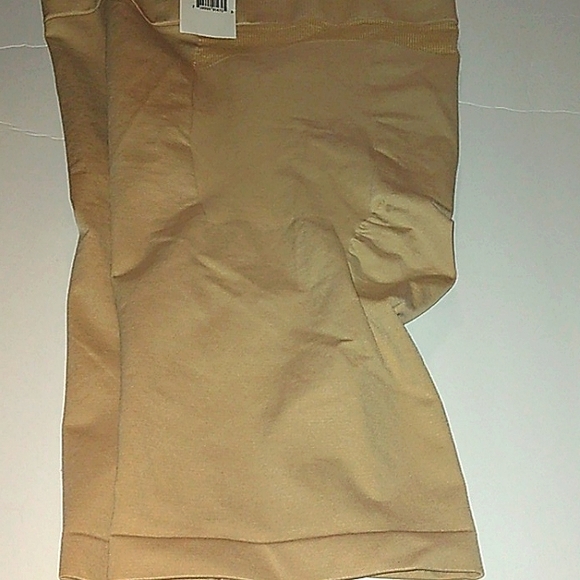 ☆NWT☆BALI☆Plus Size 2X Nude High Waist Shapewear☆Slims thighs/stomach/Lifts Butt - Picture 14 of 16